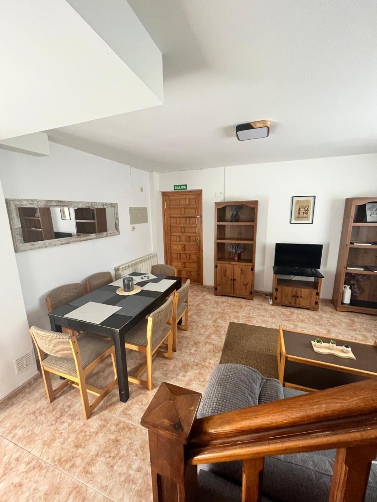 Villa Pirineo Aragones. Casa La Paz Sabiñánigo Exterior foto